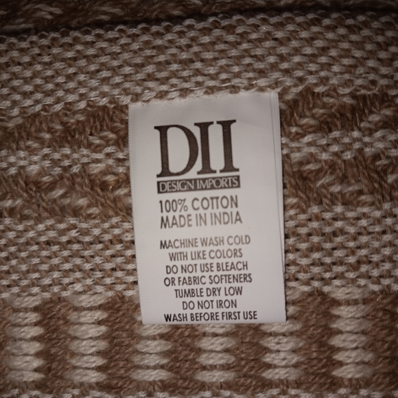 Table runner , tan stripe design with tassle edge - Picture 2 of 3